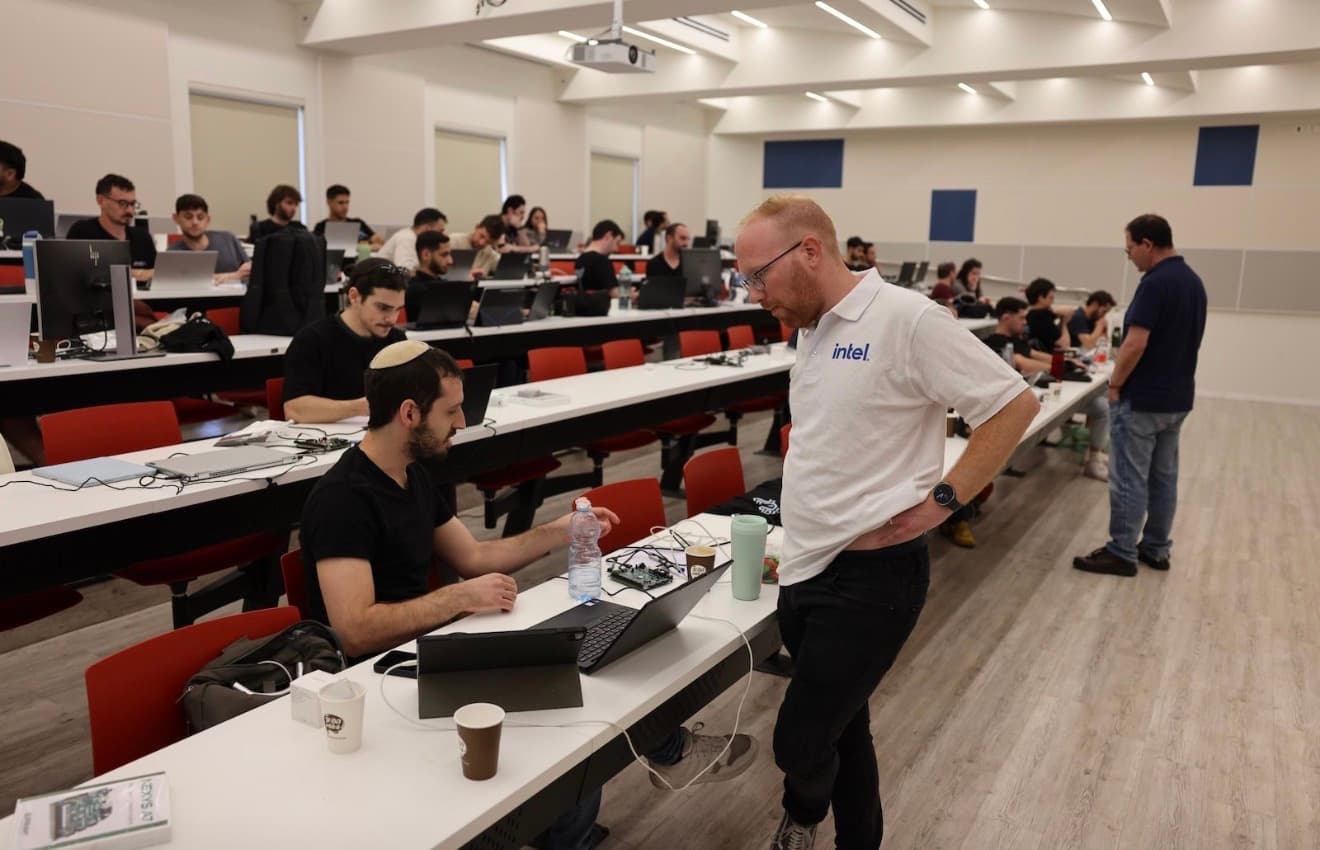 HUJI VLSI Hackathon